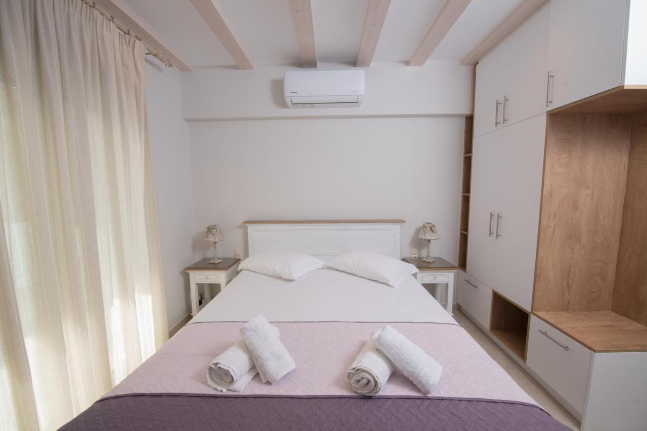Kampos Apartment Vasiliki  Bagian luar foto