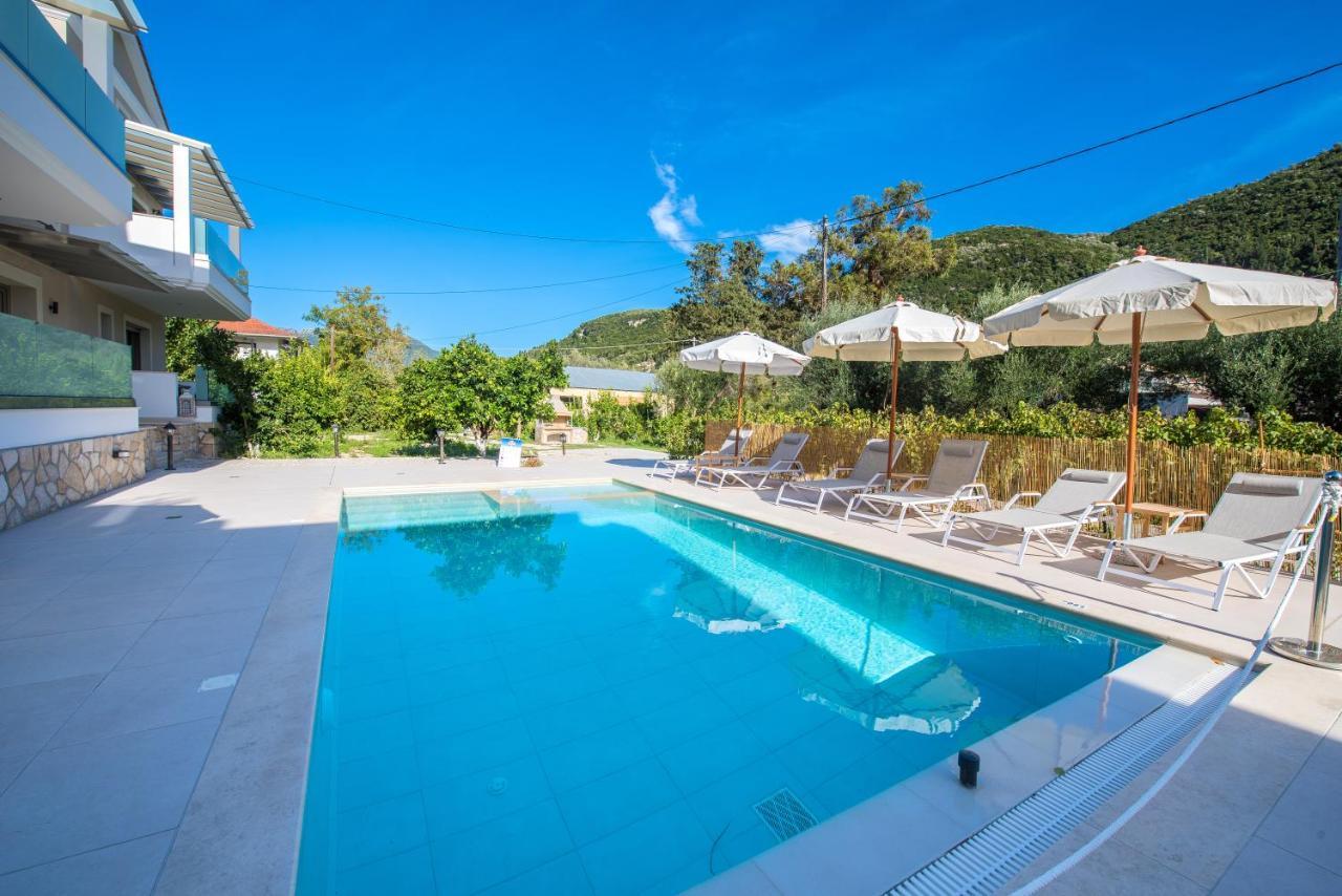Kampos Apartment Vasiliki  Bagian luar foto